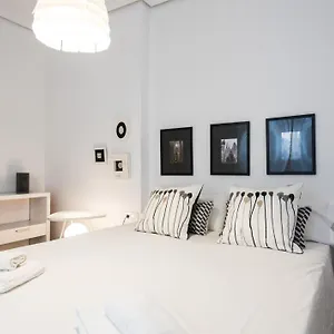 Alhondiga With Terrace Apartment