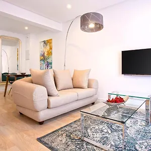 Apartment Genteel Santa Marta, Sevilla