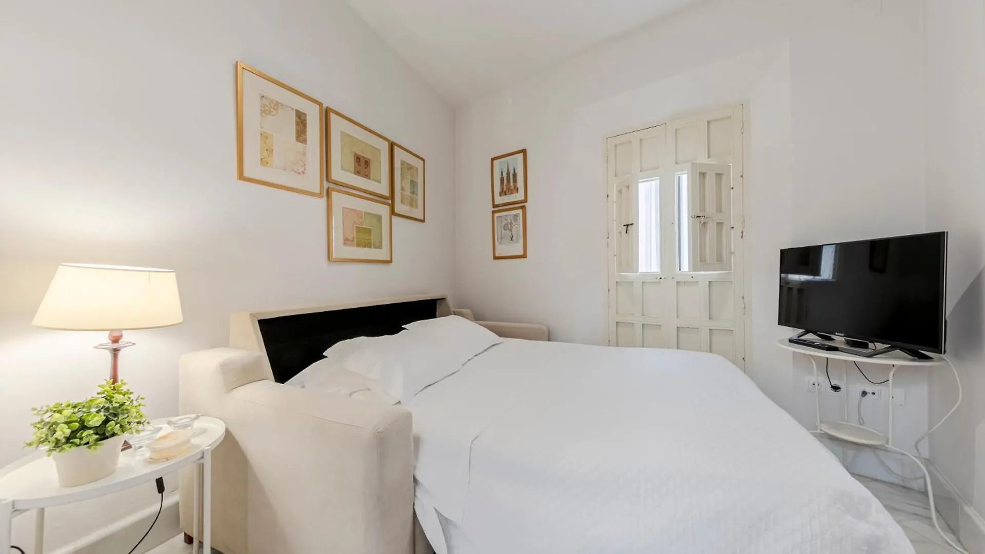 Apartment Sevilla Home Center Spain